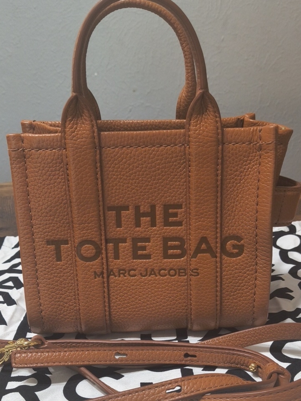 Marc Jacobs Mini The Tote Bag in Argan Oil